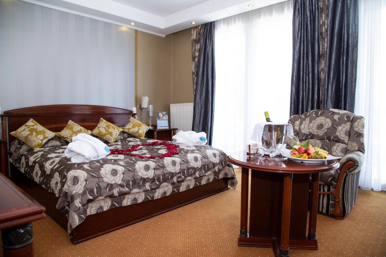 Duna Relax Hotel ราซเคเว ภายนอก รูปภาพ