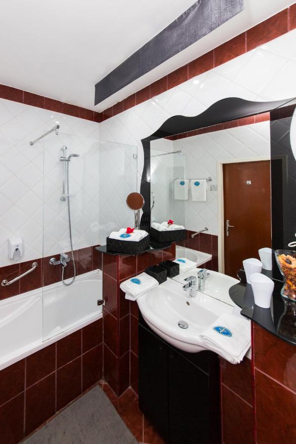 Duna Relax Hotel ราซเคเว ภายนอก รูปภาพ